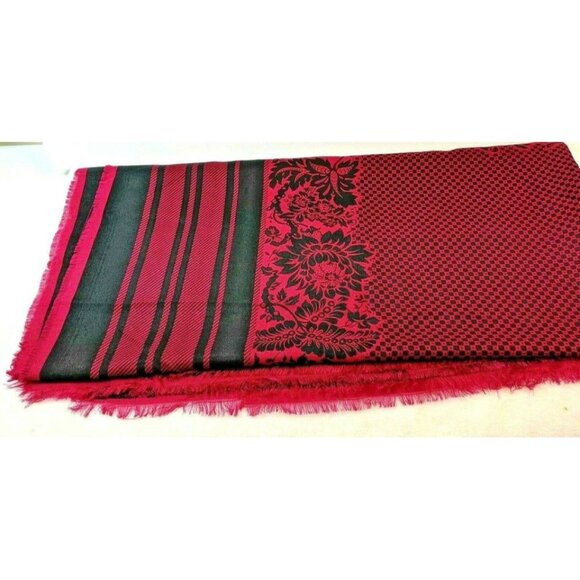 Pink & Black Jacquard Patterned Scarf With Floral & Polka Dot Design 8d - Picture 3 of 6